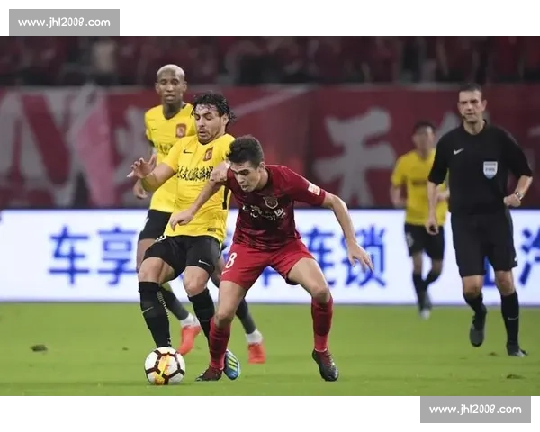 恒大淘宝迎战上海上港焦点对决谁能掌控争冠主动权与赛季走势